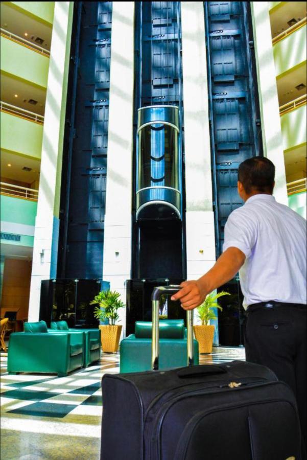 Flat No Tropical Executive Hotel ماناوس المظهر الخارجي الصورة