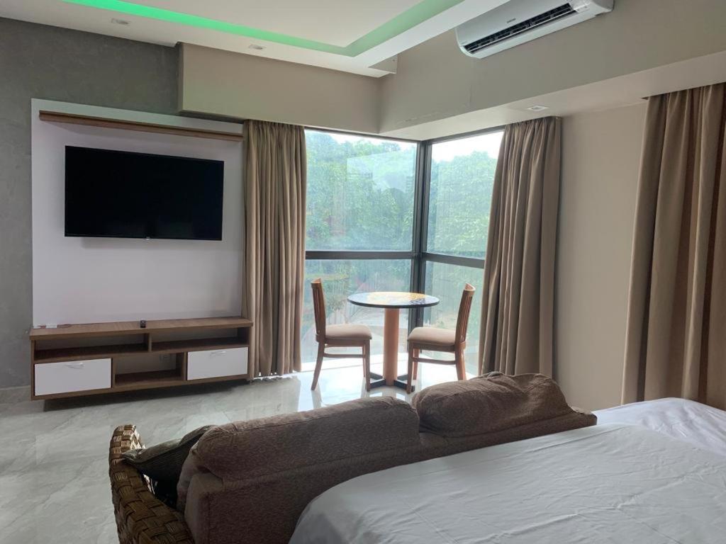 Flat No Tropical Executive Hotel ماناوس المظهر الخارجي الصورة